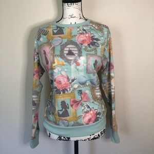 𝒟𝐼𝒮𝒩𝐸𝒴 Crewneck